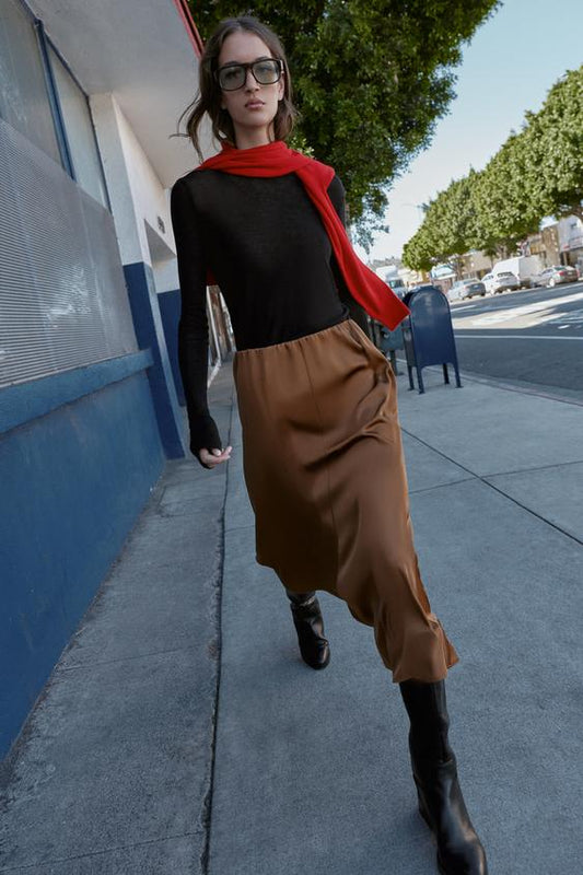 Falda Midi Satinada